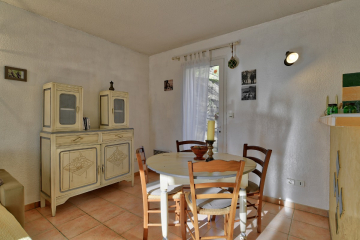 living area for 4 people © Oustaou du Luberon